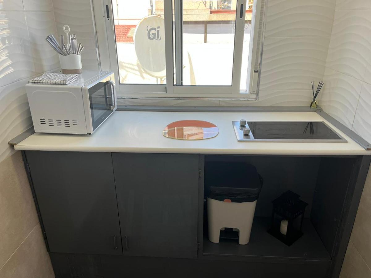 Habitacion Con Terraza En Alicante Zewnętrze zdjęcie