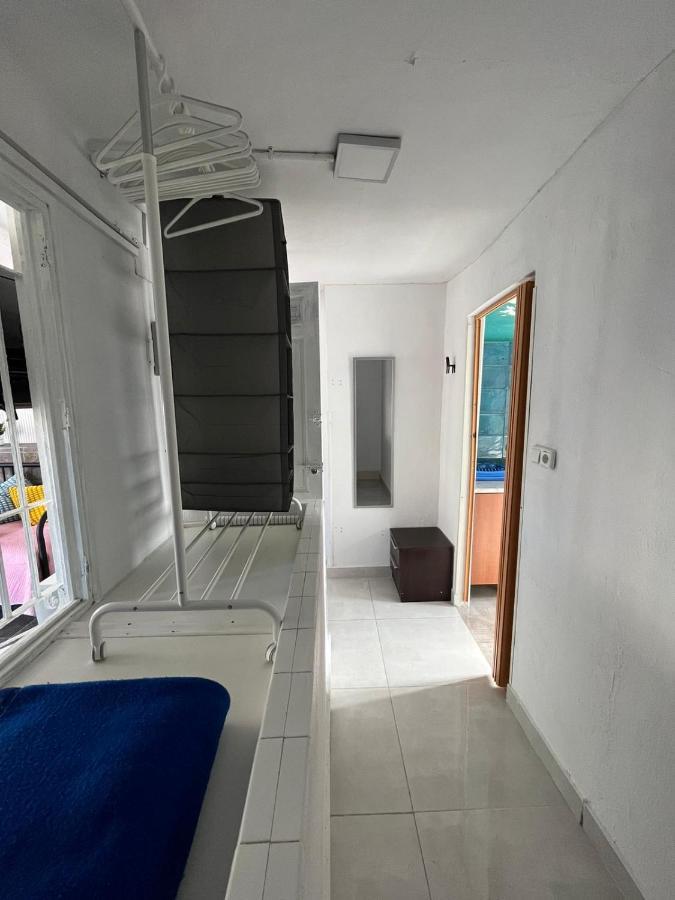 Habitacion Con Terraza En Alicante Zewnętrze zdjęcie