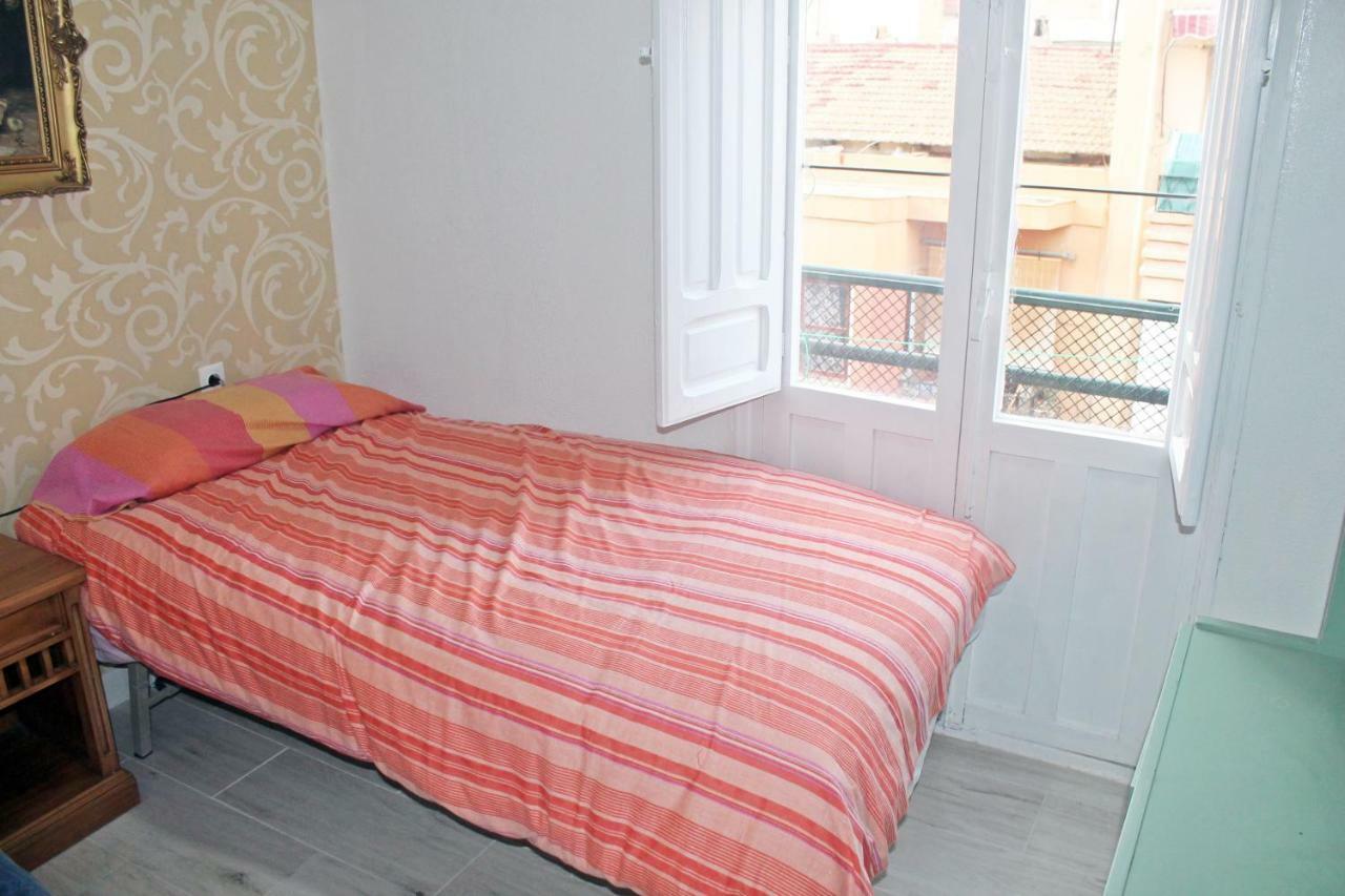 Habitacion Con Terraza En Alicante Zewnętrze zdjęcie